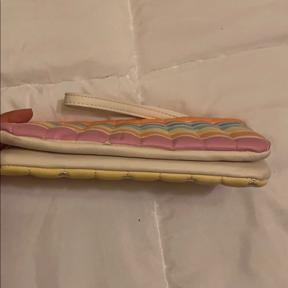 New Betsey Johnson puffy bow pink wallet - Picture 3 of 5